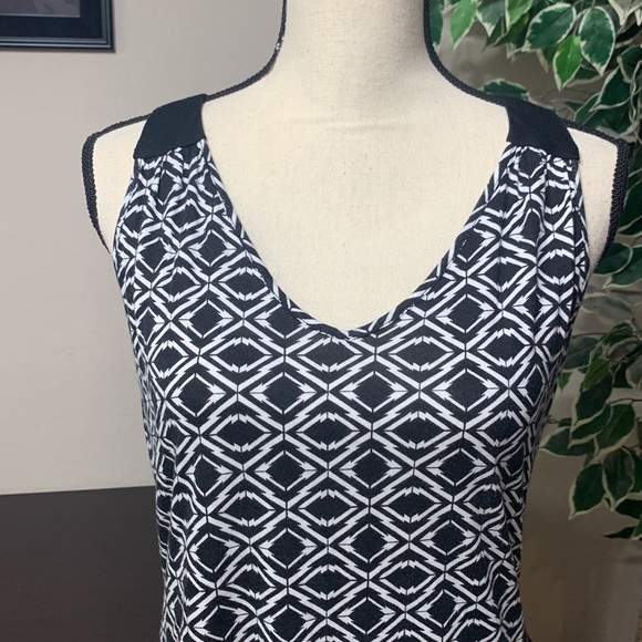 Banana Republic Tank Top Size L - Picture 2 of 7